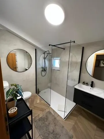 Casa La Vida 펜션 Galižana