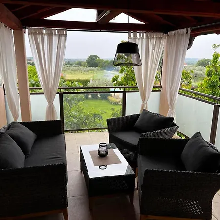 Casa La Vida Holiday home Galizana